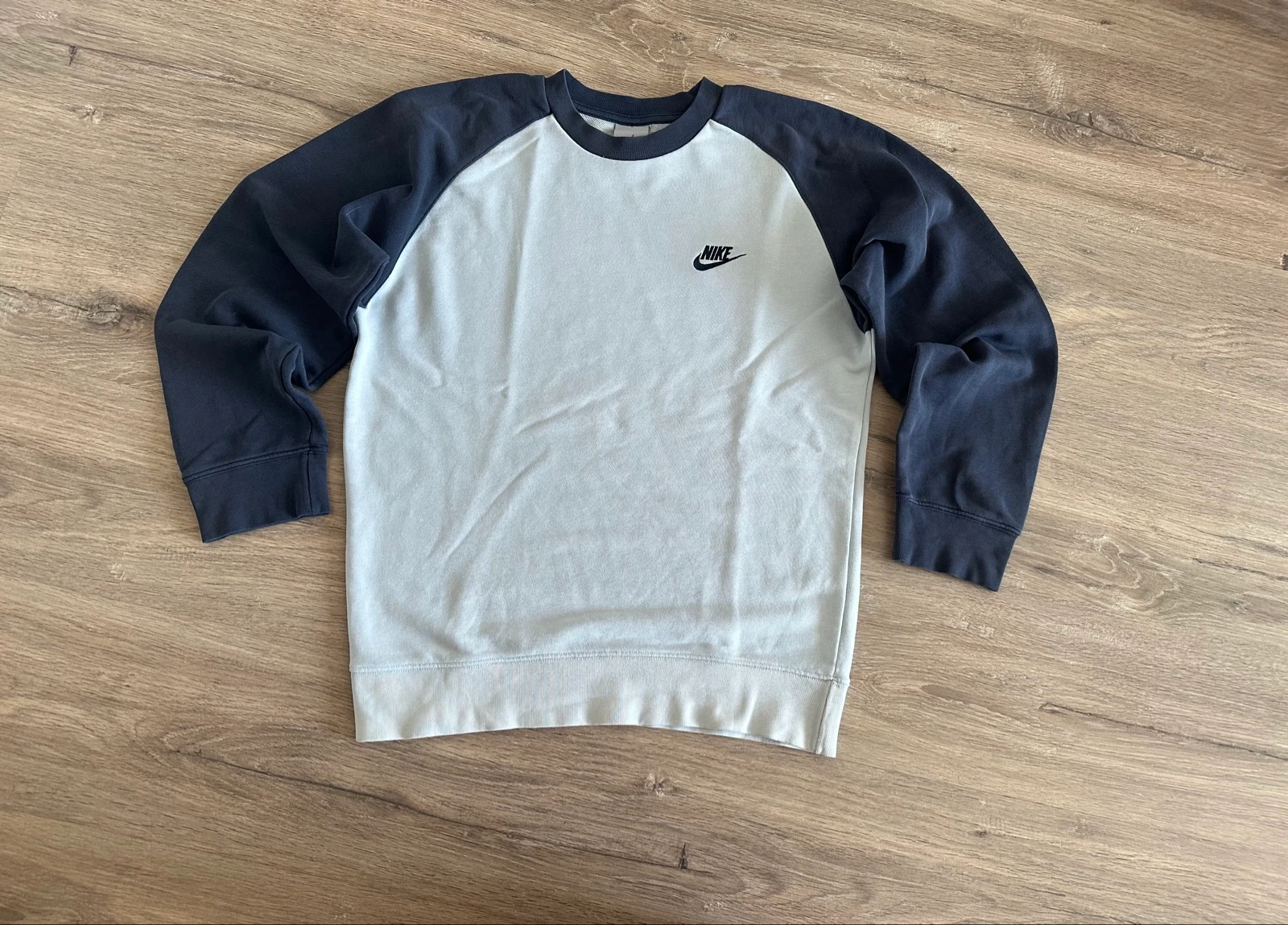 Sudadera Nike Vintage Bicolor Azul Marino y Celeste 